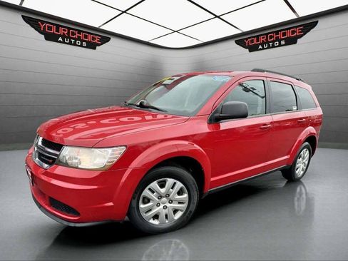 Used 2020 Dodge Journey SE FWD image 1
