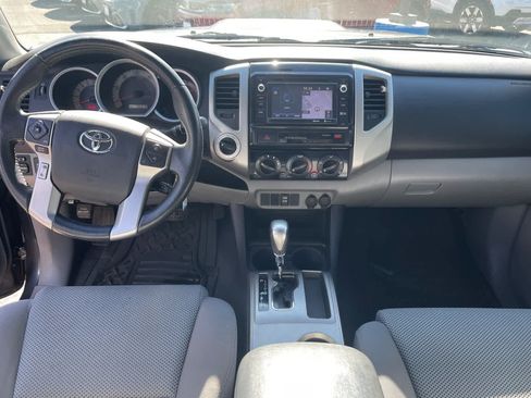 Used 2015 Toyota Tacoma 4x4 Double Cab w/ TRD Sport Package image 11