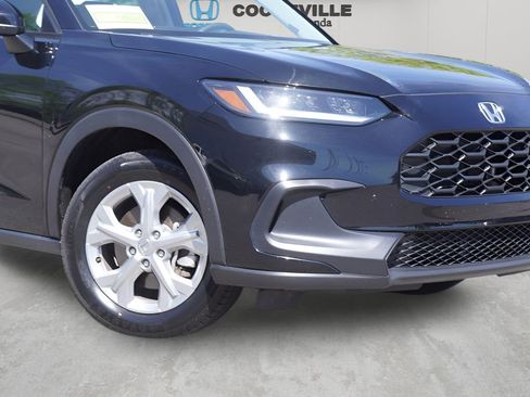 Used 2025 Honda HR-V LX image 3