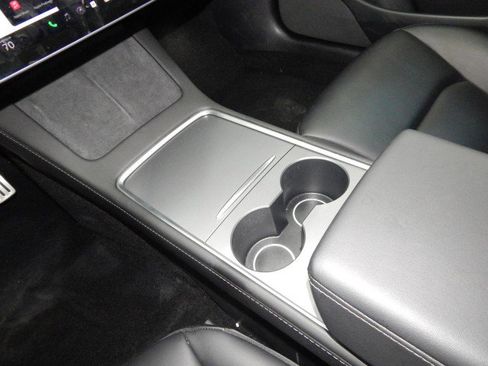 Used 2023 Tesla Model 3 Performance image 28