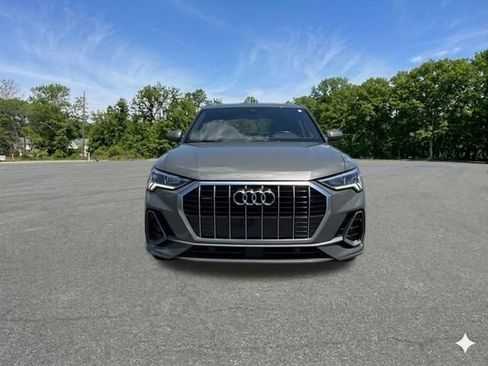 Used 2021 Audi Q3 2.0T Premium Plus w/ Premium Plus Package AWD/4WD image 3