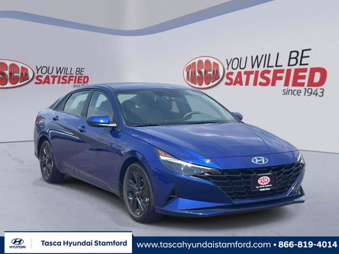 Used 2023 Hyundai Elantra SEL FWD image 1