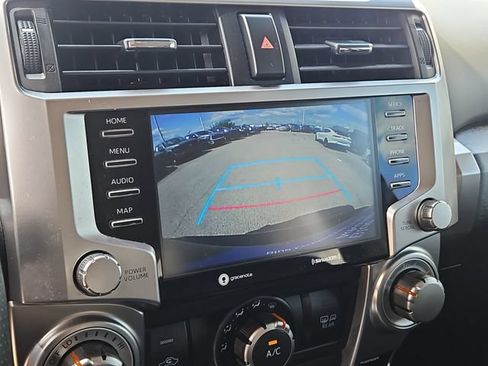 Used 2022 Toyota 4Runner TRD Sport AWD/4WD image 18