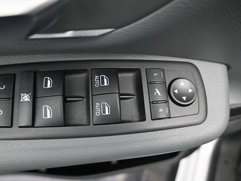 Used 2021 RAM 1500 Big Horn image 17