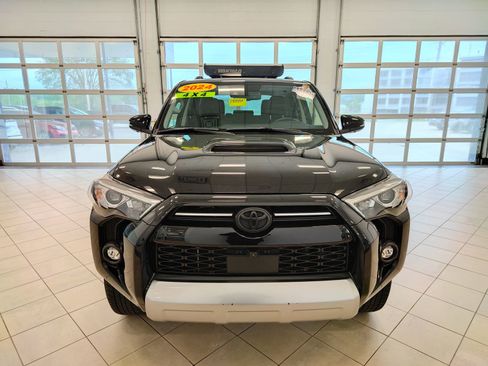 Used 2024 Toyota 4Runner TRD Off-Road Premium w/ Off Road Premium Plus Package AWD/4WD image 18