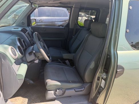 Used 2005 Honda Element EX image 11