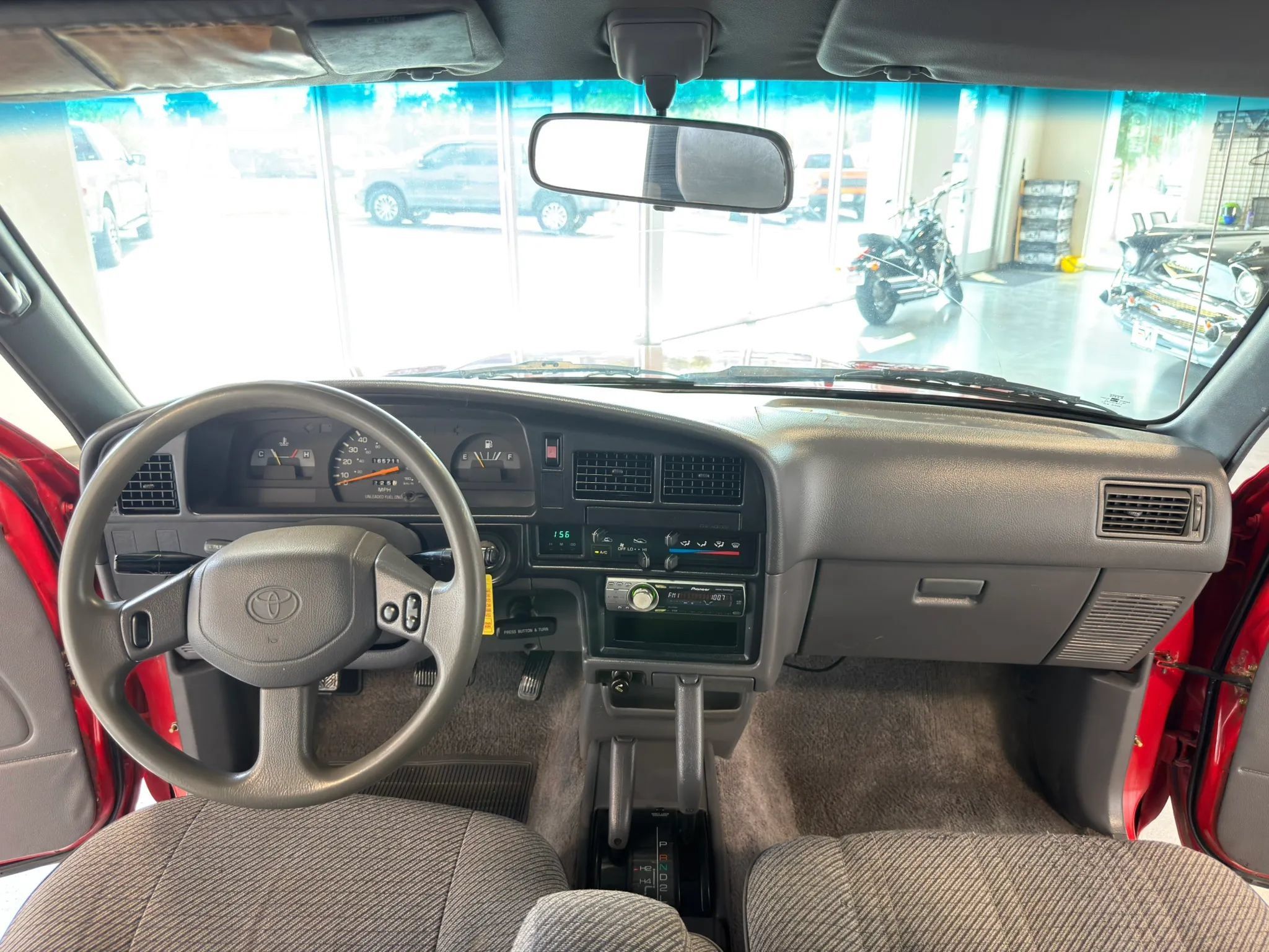 Used 1993 Toyota Pickup Deluxe AWD/4WD image 10