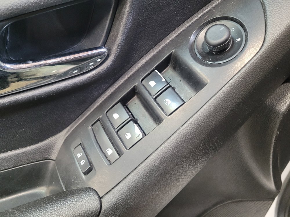 Used 2021 Chevrolet Trax LS w/ Tint and Cruise Package FWD image 27