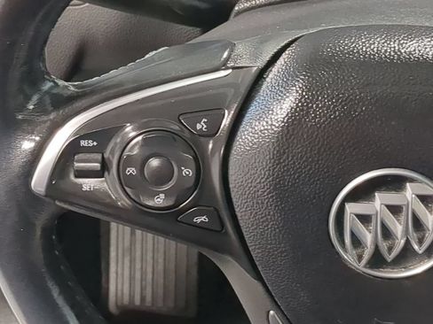 Used 2019 Buick Envision Essence AWD/4WD image 28