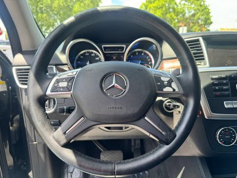 Used 2012 Mercedes-Benz ML 350 4MATIC image 33