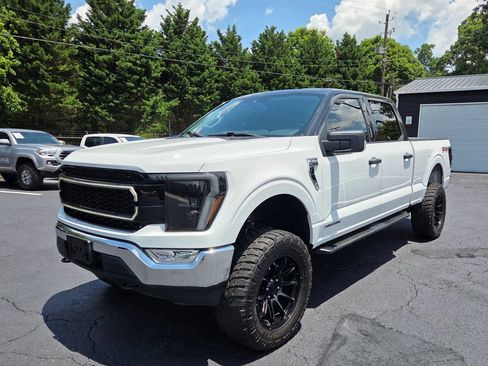 Used 2021 Ford F150 XLT w/ Equipment Group 301A Mid AWD/4WD image 3