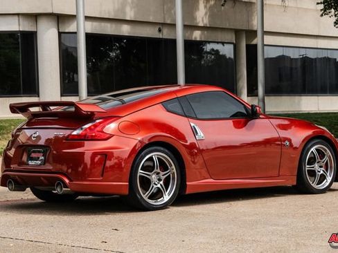 Used 2013 Nissan 370Z NISMO image 5