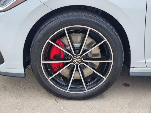 Used 2025 Volkswagen Jetta GLI Autobahn image 17