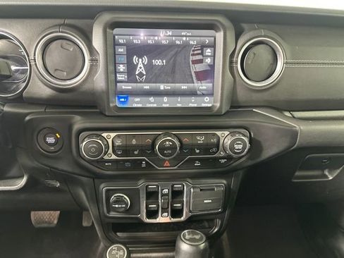 Used 2023 Jeep Wrangler Unlimited Sahara w/ Cold Weather Group image 21