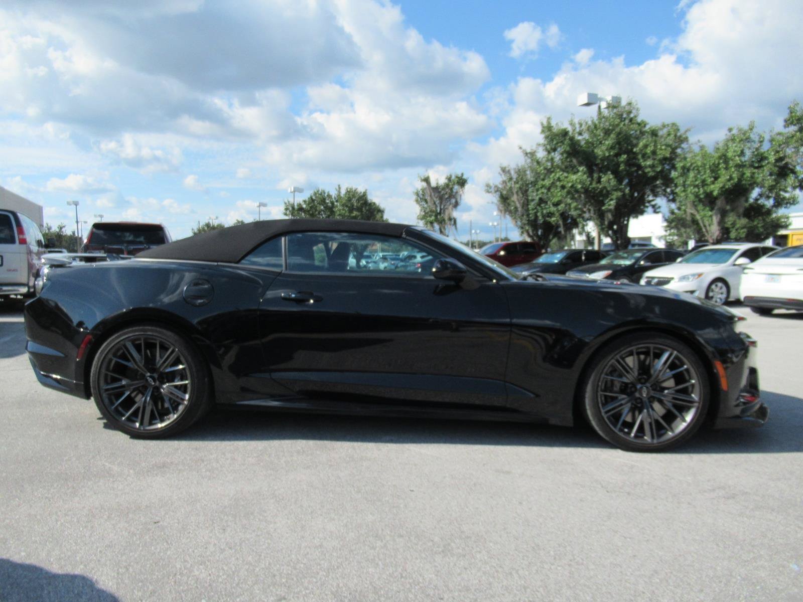 Used 2022 Chevrolet Camaro ZL1 w/ LPO, ZL1 Protection Package RWD image 2