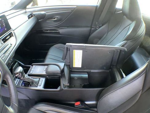 Used 2022 Lexus ES 350 F Sport w/ Accessory Package 2 FWD image 21