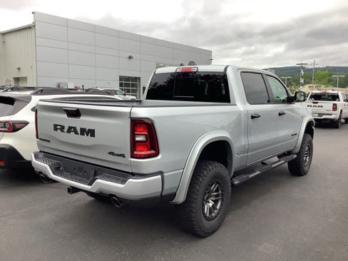 New 2026 RAM 1500 Big Horn AWD/4WD image 4