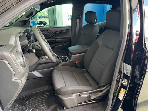 New 2026 Chevrolet Colorado W/T w/ WT Custom Package RWD image 15