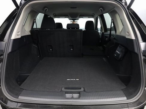 Certified 2026 Nissan Rogue SV image 26