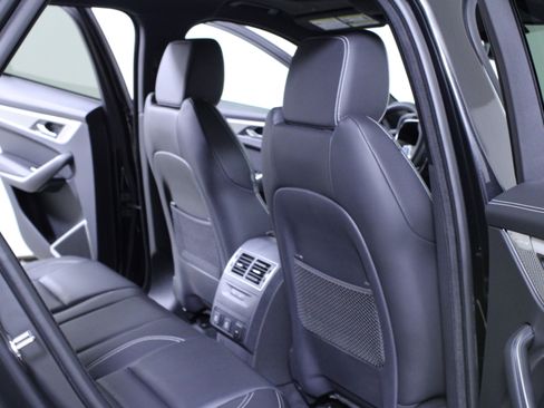 Used 2025 Jaguar F-PACE R-Dynamic S image 12