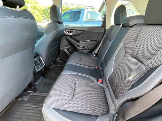 Used 2023 Subaru Forester Premium AWD/4WD image 32