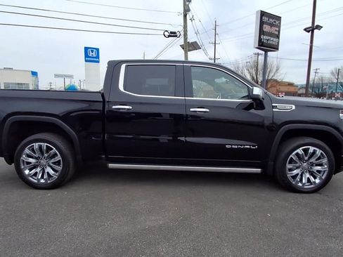 Used 2023 GMC Sierra 1500 Denali w/ Denali Reserve Package image 9