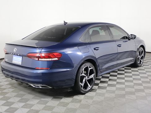 Used 2020 Volkswagen Passat 2.0T R-Line image 6