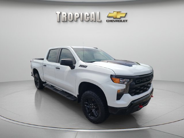 Used 2024 Chevrolet Silverado 1500 Custom Trail Boss w/ LPO, Dark Essentials Package AWD/4WD image 7