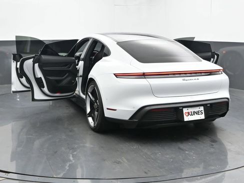 Used 2020 Porsche Taycan 4S image 58