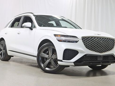 Used 2023 Genesis GV70 3.5T Sport w/ Sport Prestige Package AWD/4WD image 7