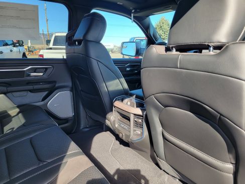 New 2026 RAM 1500 Laramie AWD/4WD image 17