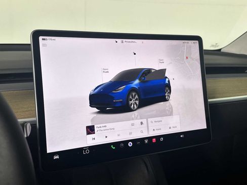 Used 2022 Tesla Model Y Long Range AWD/4WD image 27