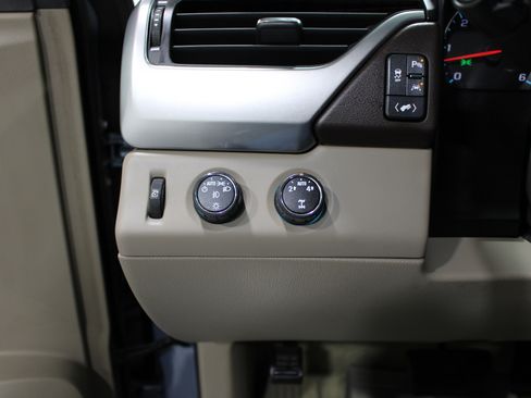 Used 2016 Chevrolet Tahoe LT w/ Luxury Package image 10