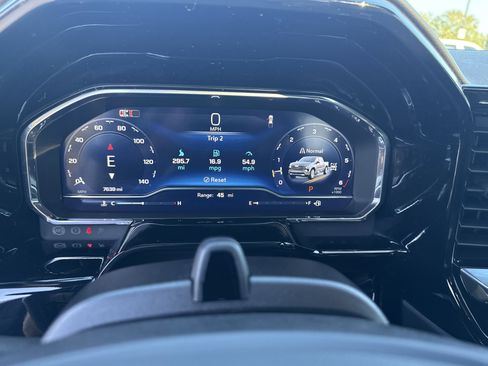 Used 2024 Chevrolet Silverado 1500 High Country image 19