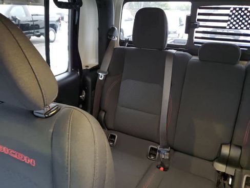 Used 2021 Jeep Gladiator Rubicon image 14