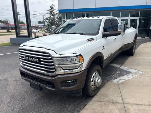 Used 2021 RAM 3500 Limited AWD/4WD image 3