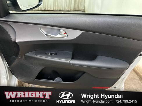 Used 2023 Kia Forte LXS w/ LXS Technology Package image 17