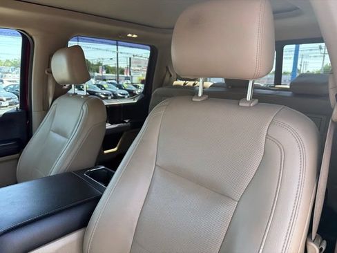 Used 2016 Ford F150 Lariat w/ Equipment Group 502A Luxury AWD/4WD image 15
