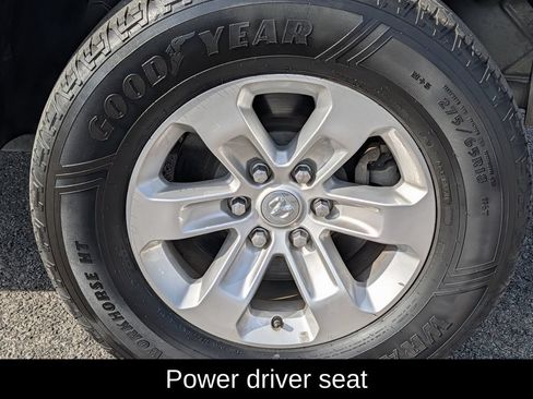 Used 2023 RAM 1500 Laramie AWD/4WD image 12