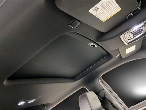 Certified 2025 GMC Sierra 1500 AT4 w/ AT4 Premium Package image 28