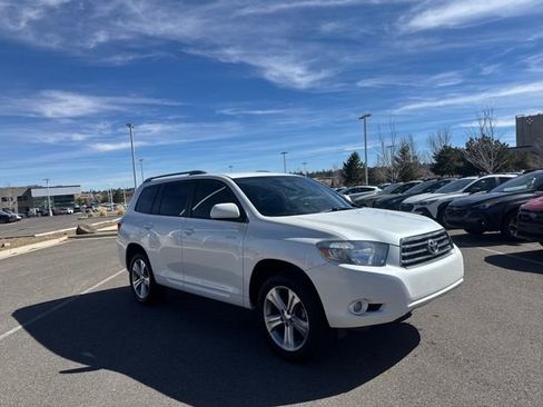 Used 2010 Toyota Highlander Sport image 1