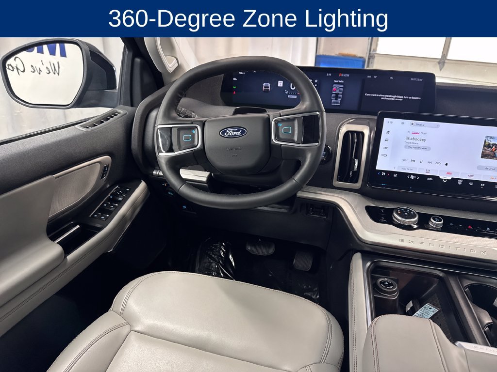 Used 2025 Ford Expedition Active AWD/4WD image 15
