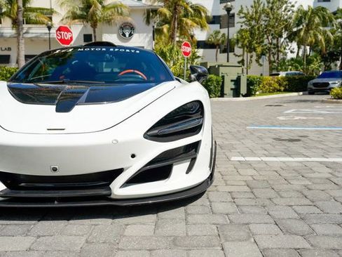 Used 2019 McLaren 720S Performance image 8