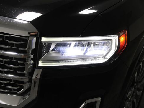 Used 2021 GMC Acadia Denali w/ Denali Technology Package FWD image 59