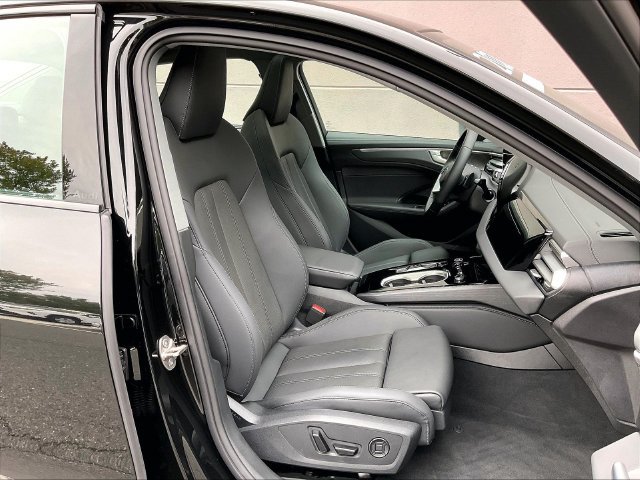 Used 2026 Audi A6 Premium Plus AWD/4WD image 17