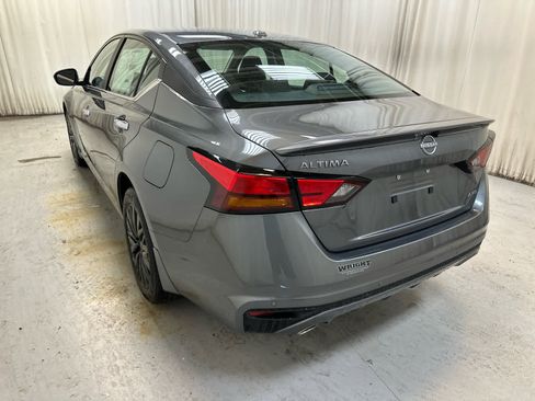 New 2025 Nissan Altima 2.5 SV image 2
