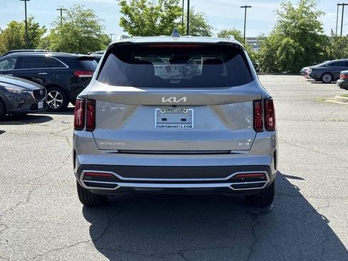 Used 2023 Kia Sorento EX AWD/4WD image 3