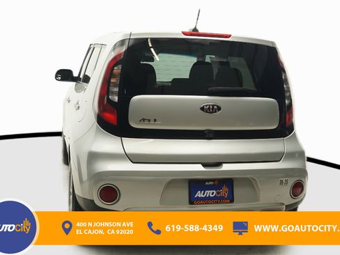 Used 2019 Kia Soul + image 15