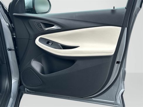 Used 2023 Buick Encore GX Essence w/ Experience Buick Package image 23