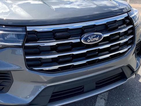 Used 2026 Ford Explorer Active image 30